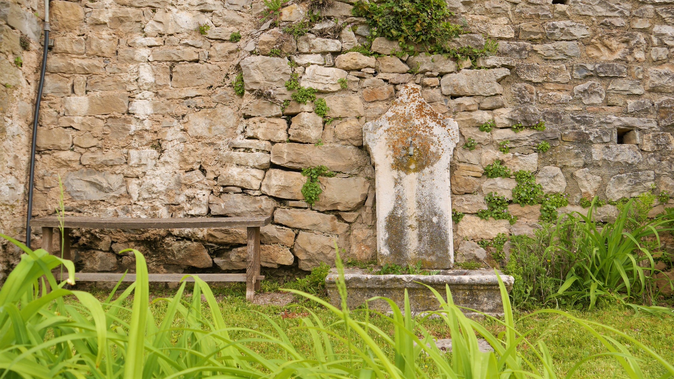 Sainte eulalie de cernon Millau Aveyron Templiers blog voyage arpenter le chemin