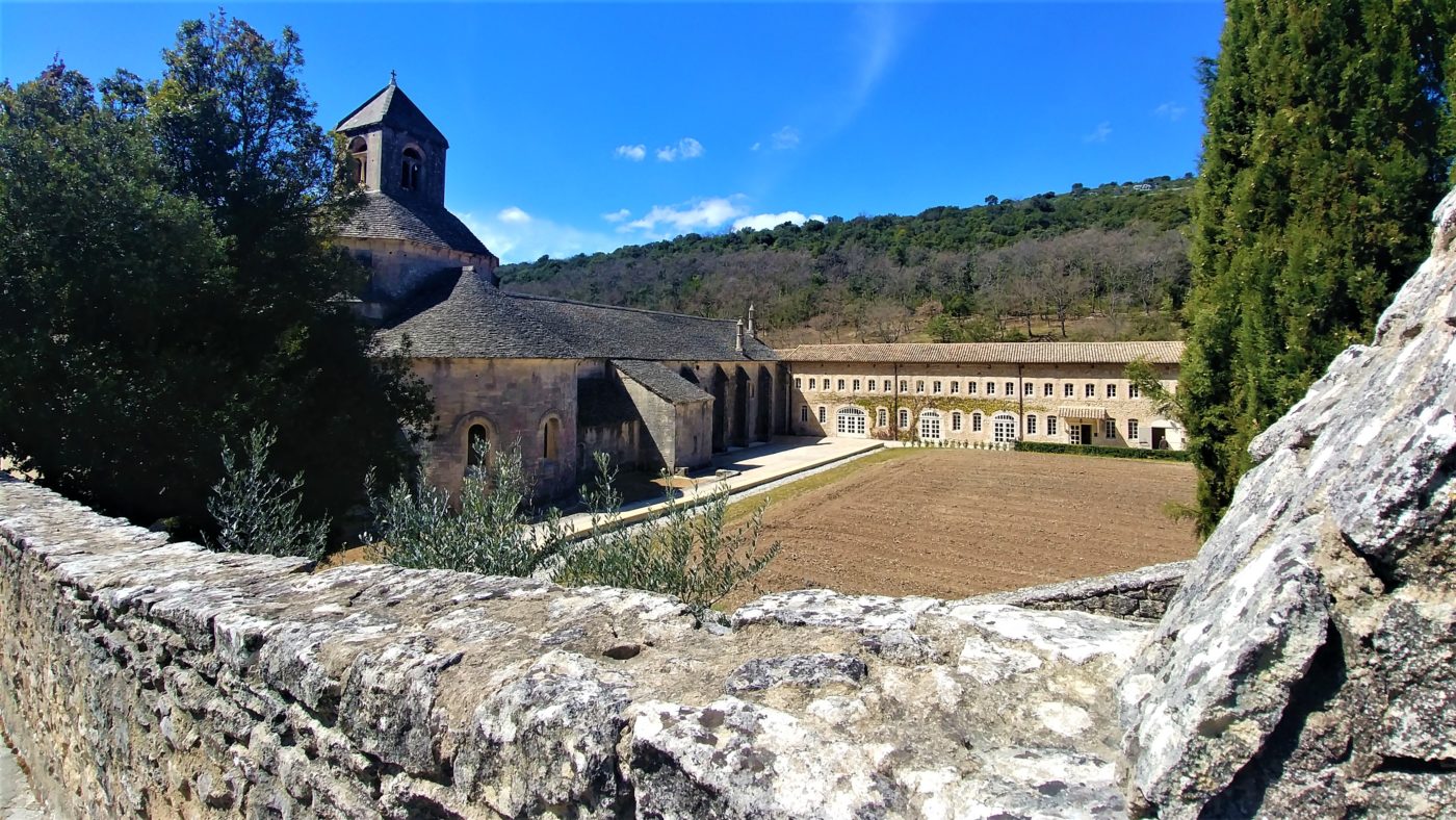 Gordes visiter abbaye Senanque que voir provence road-trip escapade blog voyage