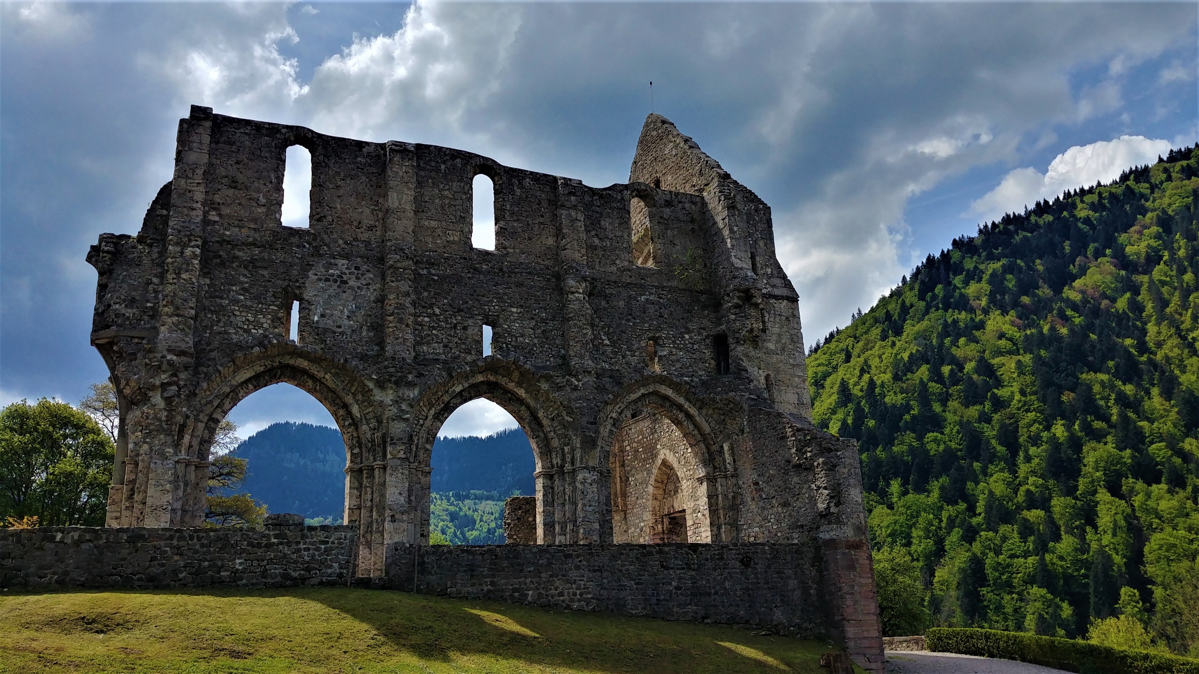 HAUTE SAVOIE Le Pont Du Diable Et L abbaye D Aulps