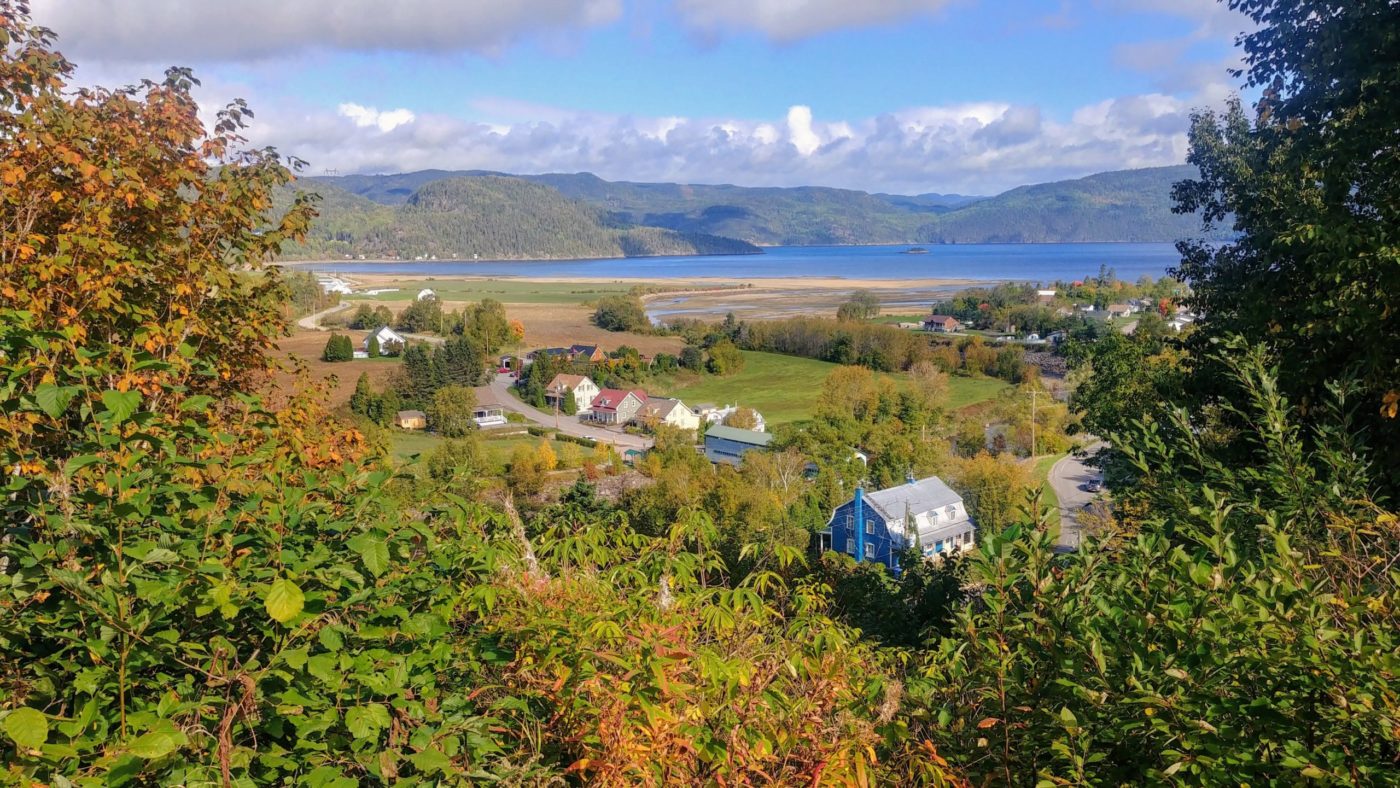 Saguenay randonnée vue à mille dollars Anse Saint-Jean voyage Québec arpenter le chemin